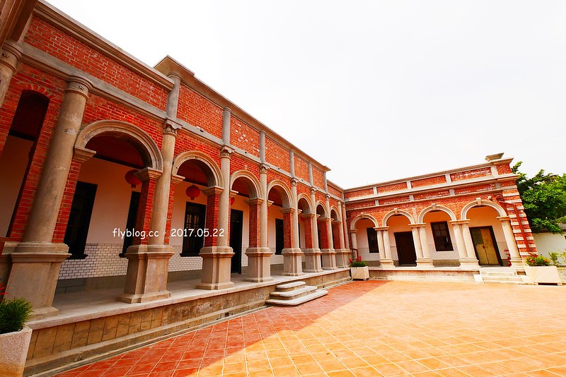 一德洋樓．台中市歷史建築林懋陽故居┃台中北屯美食：百年古蹟再造，結合一德藝文茶館、禧院喜餅、羅布森書蟲房冊惦、布朗尼甜點，未來還會有兒童沙坑和遊戲區 @飛天璇的口袋