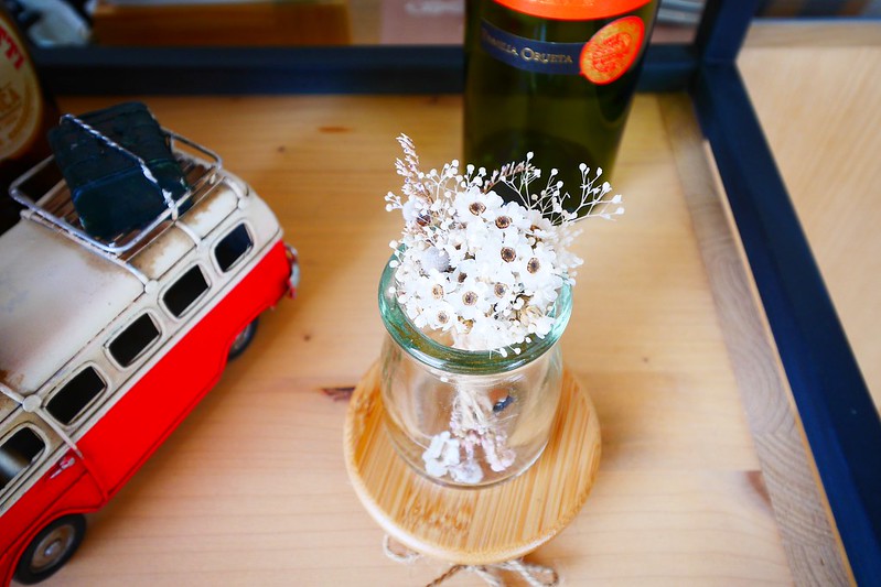 日許時間┃台中北區美食：充滿日式雜貨風的餐廳，餐點輕爽平價好吃，轉角遇見都市中的叢林 @飛天璇的口袋