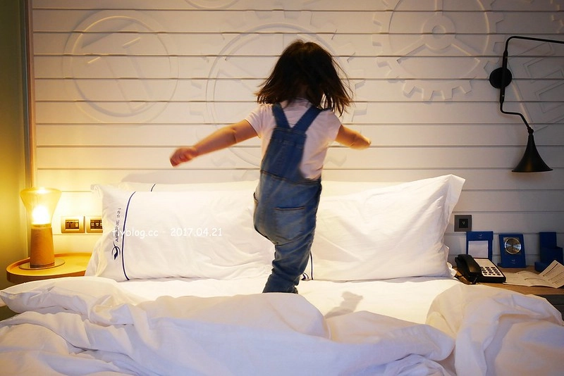 【高雄三民】頭等艙飯店．站前館，高雄兩天一夜小旅行，推薦離高雄火車站最近的頭等艙商務飯店，吃美食、逛街購物都方便 @飛天璇的口袋