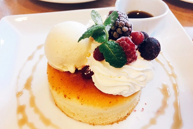 福島五天四夜自駕┃風花起司蛋糕工房(チーズケーキ工房・カフェ風花) ：雨後意外的下午茶，巧遇人氣NO.1的起司蛋糕，二本松市鄰近岳溫泉、豬苗代湖和五色沼湖 @飛天璇的口袋