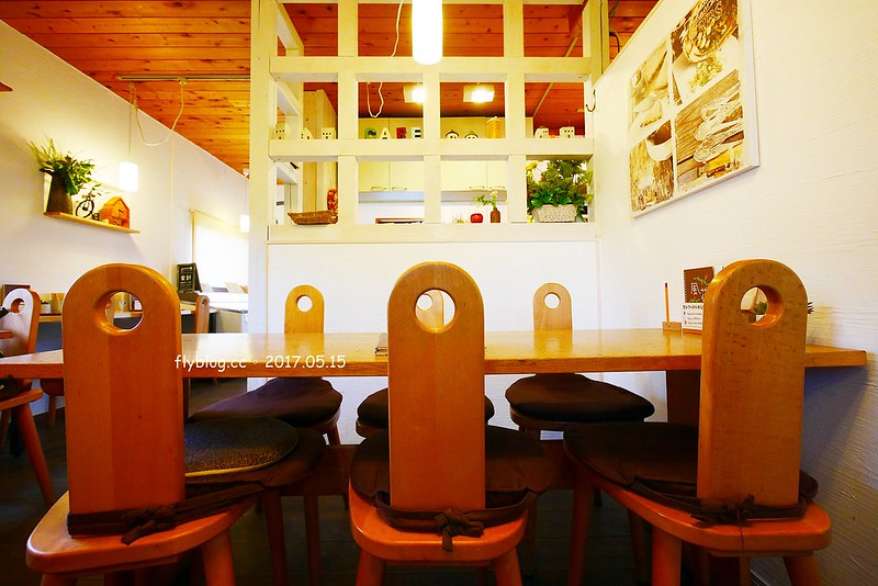 福島五天四夜自駕┃風花起司蛋糕工房(チーズケーキ工房・カフェ風花) ：雨後意外的下午茶，巧遇人氣NO.1的起司蛋糕，二本松市鄰近岳溫泉、豬苗代湖和五色沼湖 @飛天璇的口袋