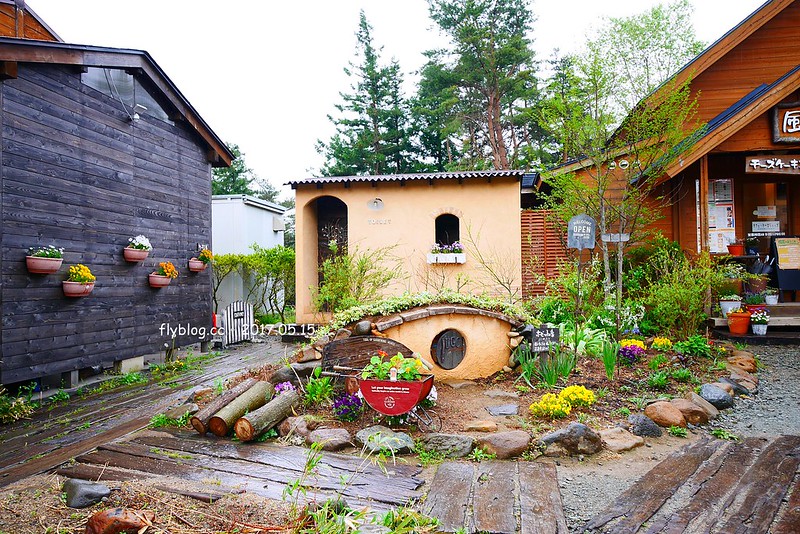 福島五天四夜自駕┃風花起司蛋糕工房(チーズケーキ工房・カフェ風花) ：雨後意外的下午茶，巧遇人氣NO.1的起司蛋糕，二本松市鄰近岳溫泉、豬苗代湖和五色沼湖 @飛天璇的口袋