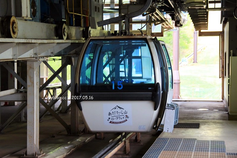 福島五天四夜自駕┃安達太良山：搭乘纜車欣賞日本百座名山，5/13~6/4期間長達1500公尺的百萬登海，春綠、秋楓、冬雪&hellip;一年四季不同美景 @飛天璇的口袋