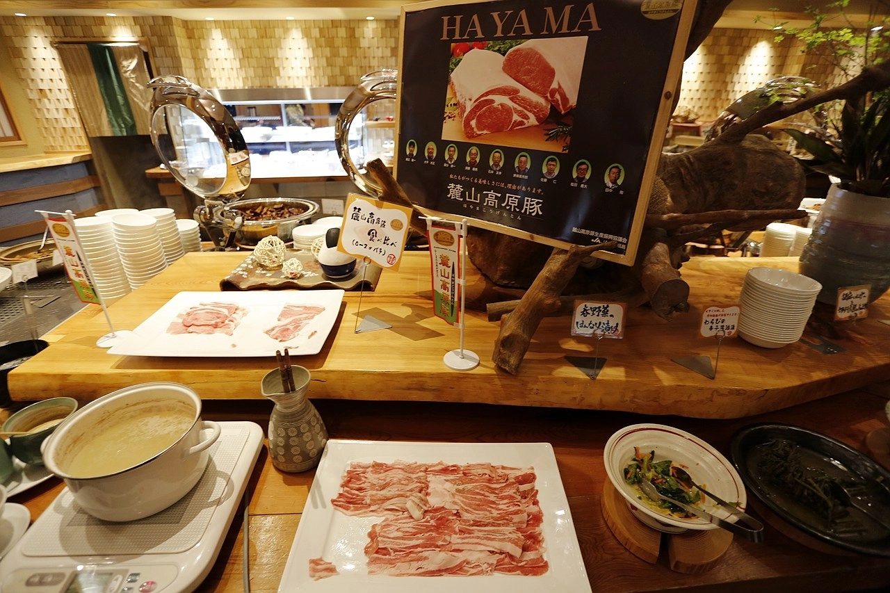 日本福島｜大川莊溫泉飯店 Ookawaso．99%還原鬼滅之刃場景，會津蘆之牧溫泉享受青山綠水環抱 @飛天璇的口袋