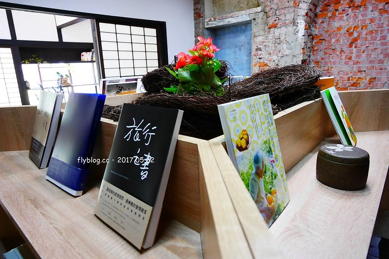 一德洋樓．台中市歷史建築林懋陽故居┃台中北屯美食：百年古蹟再造，結合一德藝文茶館、禧院喜餅、羅布森書蟲房冊惦、布朗尼甜點，未來還會有兒童沙坑和遊戲區 @飛天璇的口袋