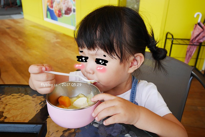 思慕昔．永康街芒果冰┃台中北區美食：CNN推薦台灣必吃美食，旺季日季4500碗，5/13進駐一中商圈 @飛天璇的口袋