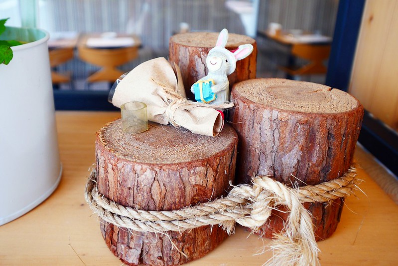 日許時間┃台中北區美食：充滿日式雜貨風的餐廳，餐點輕爽平價好吃，轉角遇見都市中的叢林 @飛天璇的口袋