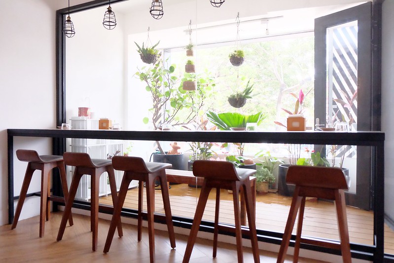 日許時間┃台中北區美食：充滿日式雜貨風的餐廳，餐點輕爽平價好吃，轉角遇見都市中的叢林 @飛天璇的口袋