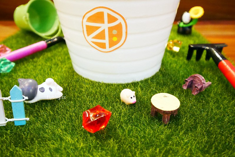 作客青果冰室┃台中南屯美食：非常復古風的特色冰店，冰品很有特色非常好拍，裝潢很有歐洲英倫風情 @飛天璇的口袋