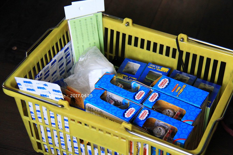 【日本靜岡】大井川鐵道~新金谷站搭乘復古懷舊SL號蒸氣火車，鐵道界的活化石也是日本最美的鐵道之一，還有期間限定的湯瑪士小火車 @飛天璇的口袋