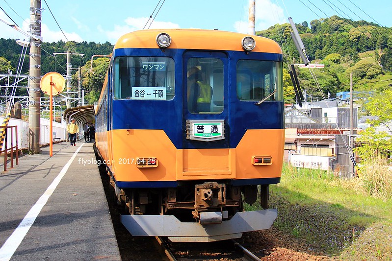 【日本靜岡】大井川鐵道~新金谷站搭乘復古懷舊SL號蒸氣火車，鐵道界的活化石也是日本最美的鐵道之一，還有期間限定的湯瑪士小火車 @飛天璇的口袋