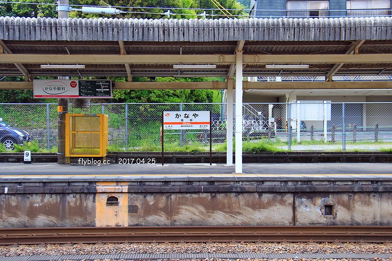 【日本靜岡】大井川鐵道~新金谷站搭乘復古懷舊SL號蒸氣火車，鐵道界的活化石也是日本最美的鐵道之一，還有期間限定的湯瑪士小火車 @飛天璇的口袋