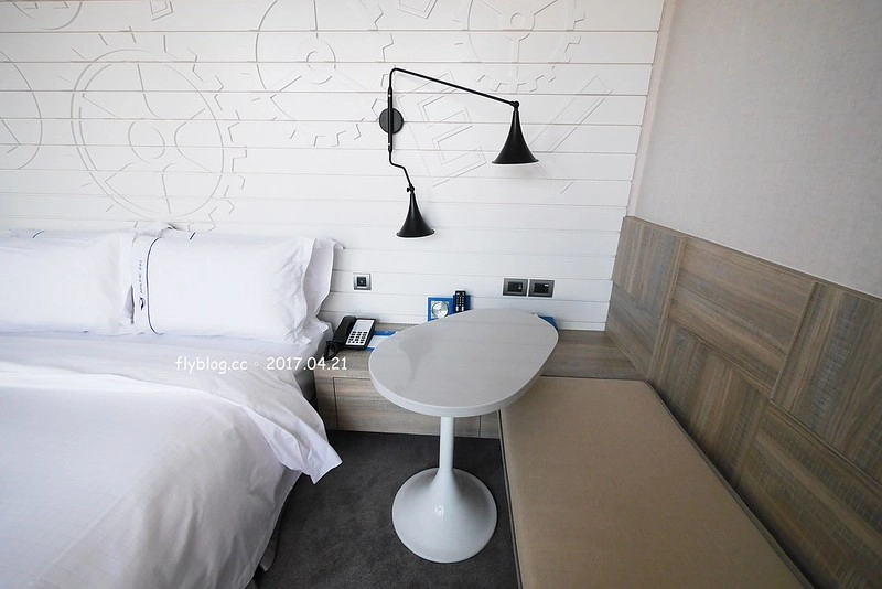 【高雄三民】頭等艙飯店．站前館，高雄兩天一夜小旅行，推薦離高雄火車站最近的頭等艙商務飯店，吃美食、逛街購物都方便 @飛天璇的口袋