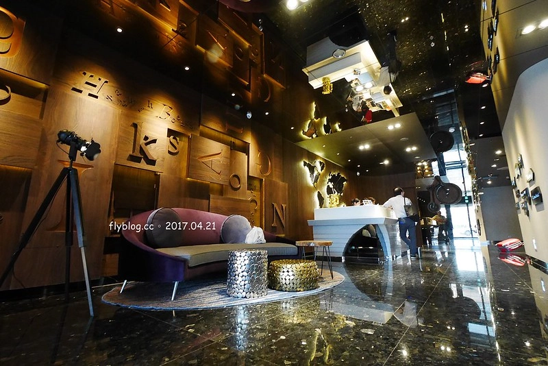 【高雄三民】頭等艙飯店．站前館，高雄兩天一夜小旅行，推薦離高雄火車站最近的頭等艙商務飯店，吃美食、逛街購物都方便 @飛天璇的口袋