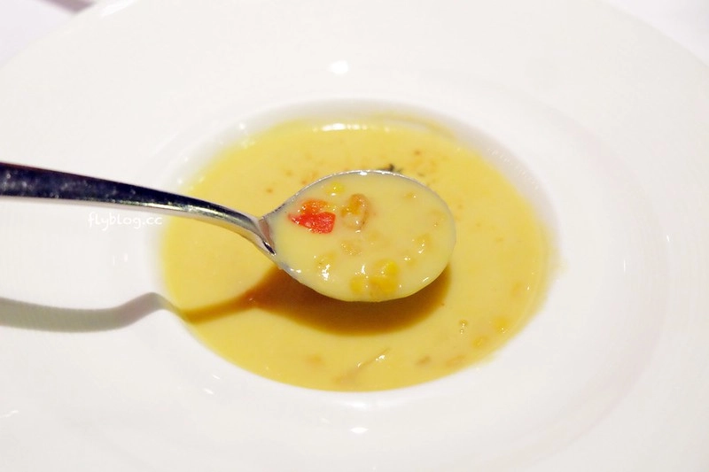 台中南屯｜橡木炙燒牛排館 MEAT GQ Steak．星野集團和牛排教父的合作，台中米其林推介餐廳 @飛天璇的口袋