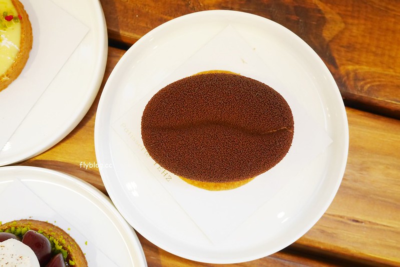 葉食甜點工作室．P&acirc;tisserie YEHZ：比想像中還出色的塔類專賣店，推薦抹茶塔帶有瀨祭清酒香氣，味道迷人帶有層次感 @飛天璇的口袋