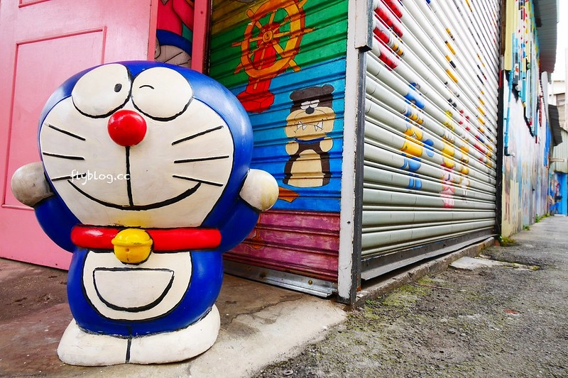 蒔初甜點@二店┃台中西區美食：隱藏在林森路動漫巷裡的超人氣甜點店，同場加映動漫巷各種新的彩繪卡通，還有最新的「你的名字」電影海報畫面 @飛天璇的口袋