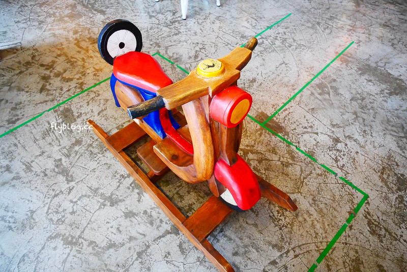 尋鹿咖啡｜結合美食與藝文的咖啡館，雜貨風元素拍照的好地方，鬆餅還是一樣的好吃，也是親子友善餐廳(已歇業) @飛天璇的口袋