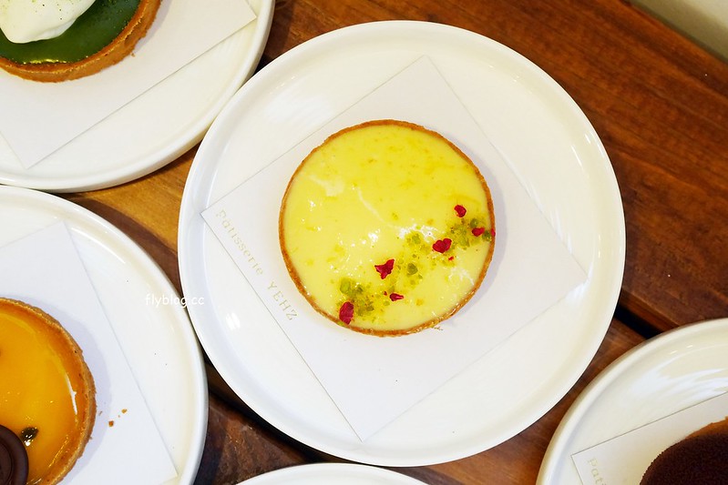 葉食甜點工作室．P&acirc;tisserie YEHZ：比想像中還出色的塔類專賣店，推薦抹茶塔帶有瀨祭清酒香氣，味道迷人帶有層次感 @飛天璇的口袋