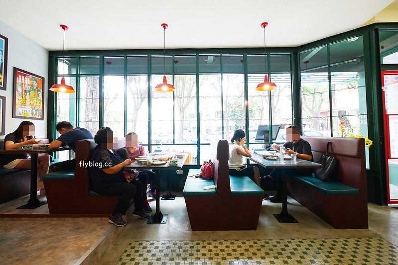 帥鍋冰室┃台中西屯美食：香港人開的港式飲茶餐廳，位於中科商圈福科路，裝潢復古很道味，餐點口味還不錯 @飛天璇的口袋