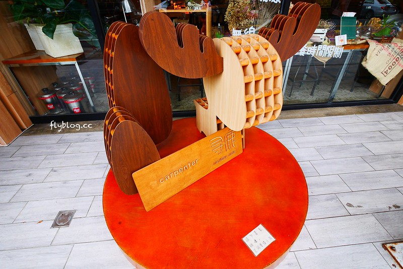 尋鹿咖啡｜結合美食與藝文的咖啡館，雜貨風元素拍照的好地方，鬆餅還是一樣的好吃，也是親子友善餐廳(已歇業) @飛天璇的口袋