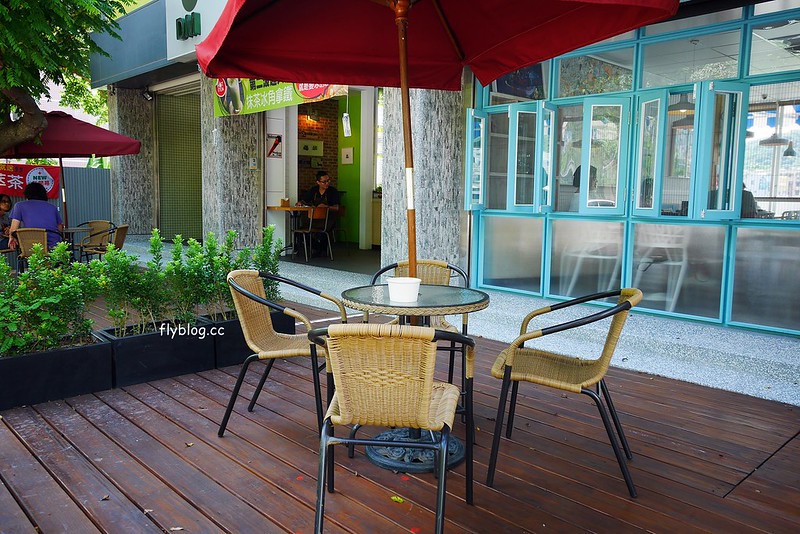 小日冰菓店┃台中北屯美食：隱身大坑山區的文青冰果室，鄰近大坑圓環和中台科技大學，夏天有季節限定芒果冰 @飛天璇的口袋