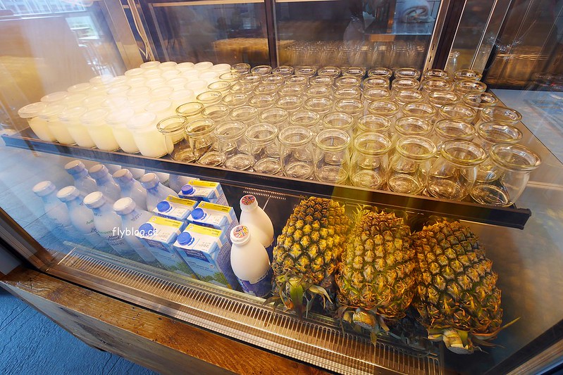 小日冰菓店┃台中北屯美食：隱身大坑山區的文青冰果室，鄰近大坑圓環和中台科技大學，夏天有季節限定芒果冰 @飛天璇的口袋