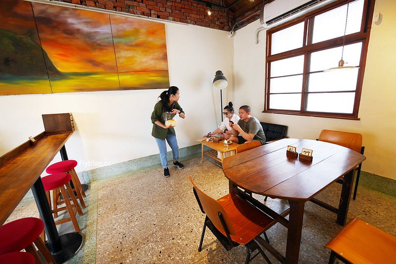 Overture 序曲┃台中北屯美食：老宅改建文青風甜點店，甜點好吃環境好拍，個人心中北屯最好吃的甜點店 @飛天璇的口袋