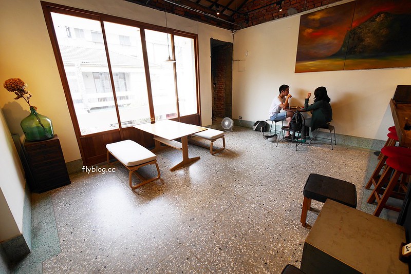 Overture 序曲┃台中北屯美食：老宅改建文青風甜點店，甜點好吃環境好拍，個人心中北屯最好吃的甜點店 @飛天璇的口袋