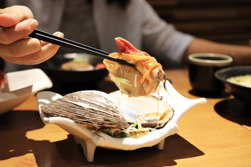 水森水產┃台中南屯美食：生猛海鮮活物現撈霸氣上桌，日式創意料理品嚐新鮮食材，現在的餐廳都這麼浮誇嗎？ @飛天璇的口袋