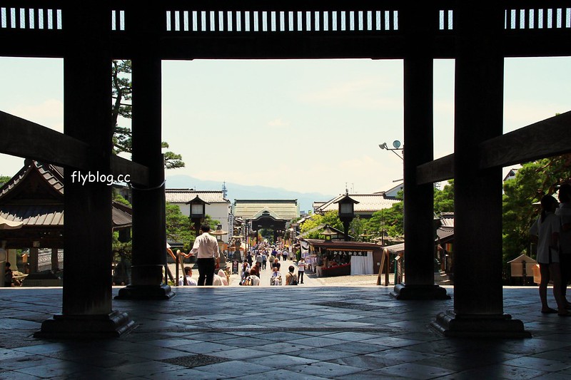 日本長野｜善光寺，長野的信仰之光，千年歷史的國寶級的旅遊景點，日本人一生一定要來一次的地方 @飛天璇的口袋