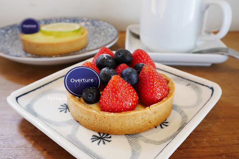 Overture 序曲┃台中北屯美食：老宅改建文青風甜點店，甜點好吃環境好拍，個人心中北屯最好吃的甜點店 @飛天璇的口袋