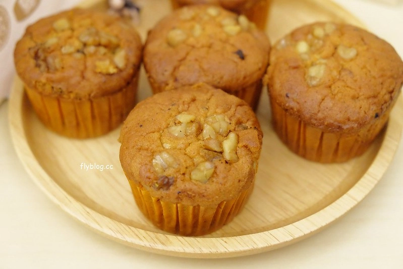 彰化美食｜寶珍香．台灣500甜推薦，桂圓蛋糕創始店 @飛天璇的口袋