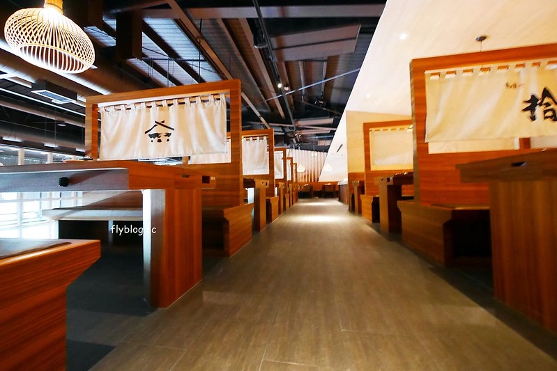 台中北屯｜拾七石頭火鍋 昌平店．輕井澤旗下火鍋店，崇德路環境寬敞大器 @飛天璇的口袋