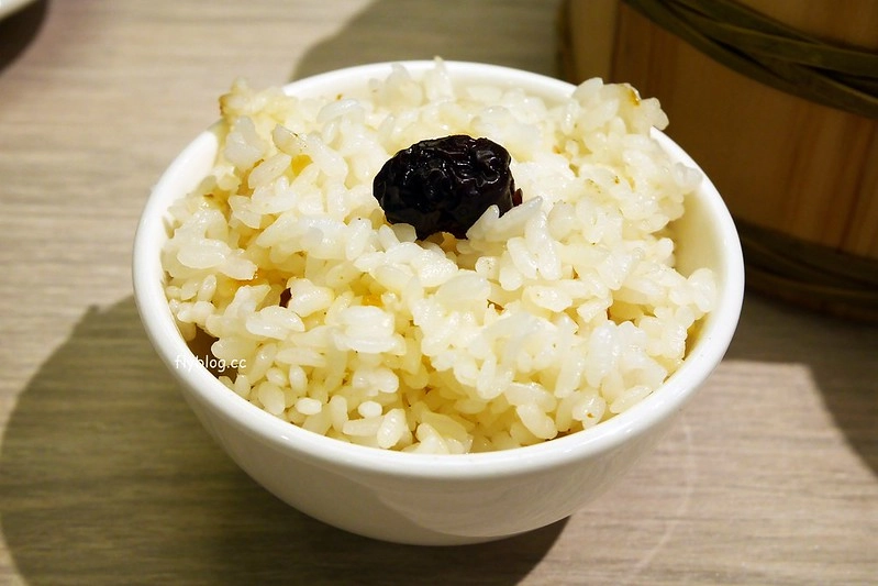 棗點子食尚會館┃台中西屯美食：來自苗栗棗莊的超人氣客家料理餐廳，中科米平方商場美食餐廳推薦，餐點走清爽不油膩路線，各年齡層聚餐的新選擇 @飛天璇的口袋