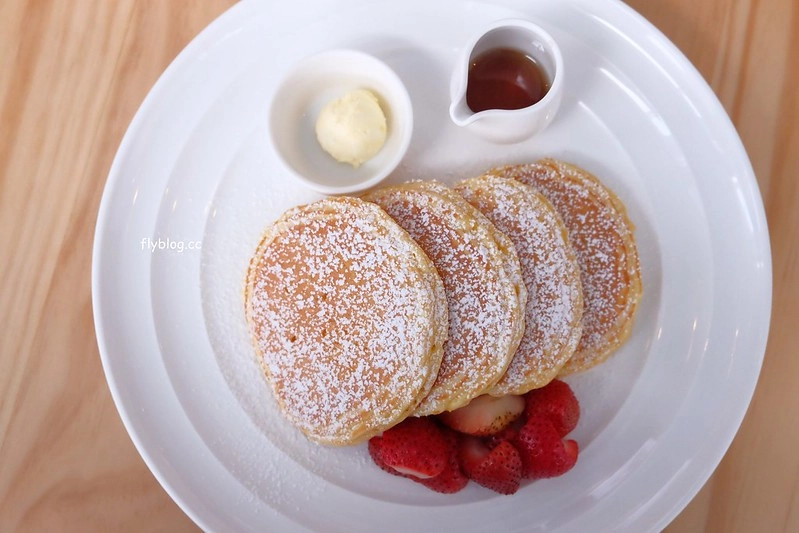 新竹東區｜紐約早餐女王 Sarabeth&rsquo;s｜超人氣的紐約早餐女王進駐新竹巨城SOGO，招牌班尼迪克蛋吹彈可破很誘人(已歇業) @飛天璇的口袋