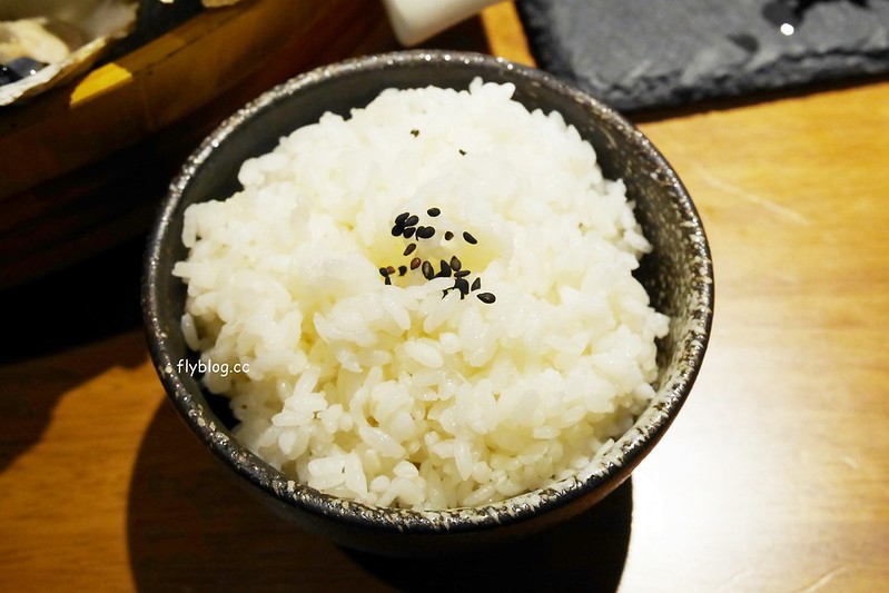 水森水產┃台中南屯美食：生猛海鮮活物現撈霸氣上桌，日式創意料理品嚐新鮮食材，現在的餐廳都這麼浮誇嗎？ @飛天璇的口袋