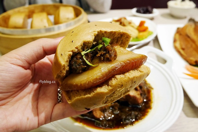 棗點子食尚會館┃台中西屯美食：來自苗栗棗莊的超人氣客家料理餐廳，中科米平方商場美食餐廳推薦，餐點走清爽不油膩路線，各年齡層聚餐的新選擇 @飛天璇的口袋