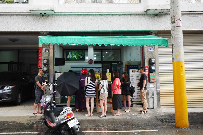 森及茶｜整瓶高大鮮奶倒入超霸氣，IG爆紅的惡魔波霸鮮奶茶，真的是喝的到濃醇香 @飛天璇的口袋