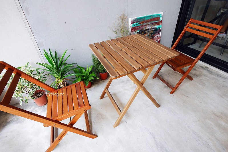 Saladaeng Caf&eacute; ศาลาแดง┃台中西區美食：網美超愛的泰式餐廳，一片花牆適合拍照打卡，但是餐點沒有很喜歡 @飛天璇的口袋