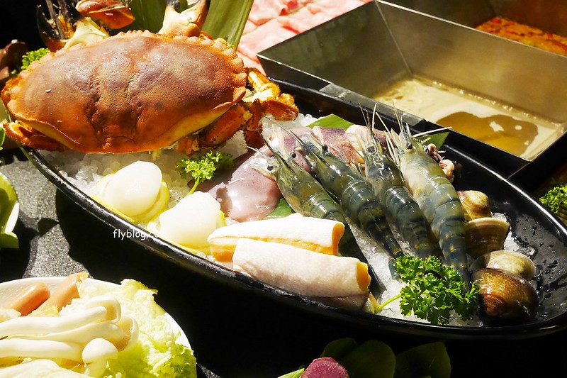 昭日堂鍋煮┃台中南屯美食：$360元火鍋套餐吃到飽！季節時蔬、每日肉品、美味熟食、Meiji冰淇淋，開幕期間打卡再送元蹄 @飛天璇的口袋