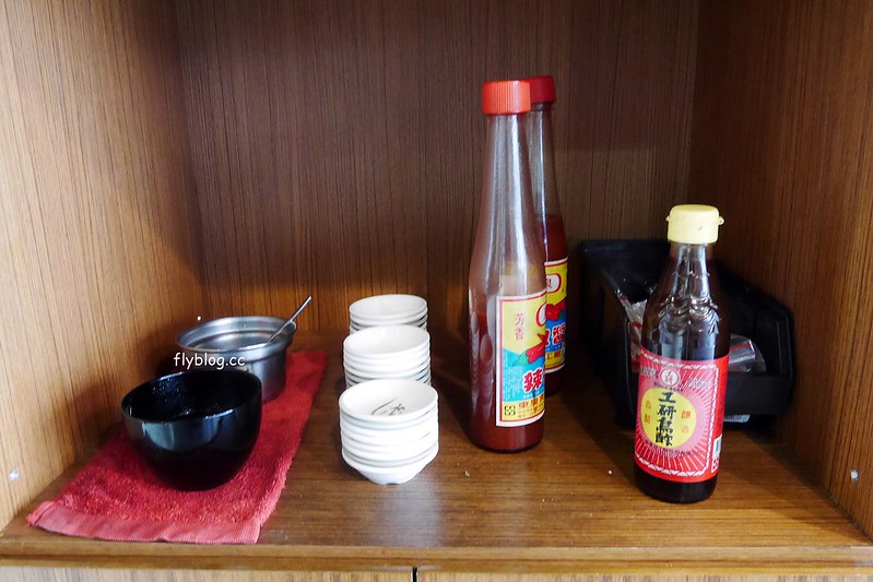 台中大雅｜口福豐原排骨，排骨麵也可以很文青，位於大雅區公所對面，料多味美又實在 @飛天璇的口袋