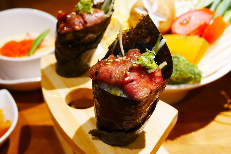 水森水產┃台中南屯美食：生猛海鮮活物現撈霸氣上桌，日式創意料理品嚐新鮮食材，現在的餐廳都這麼浮誇嗎？ @飛天璇的口袋