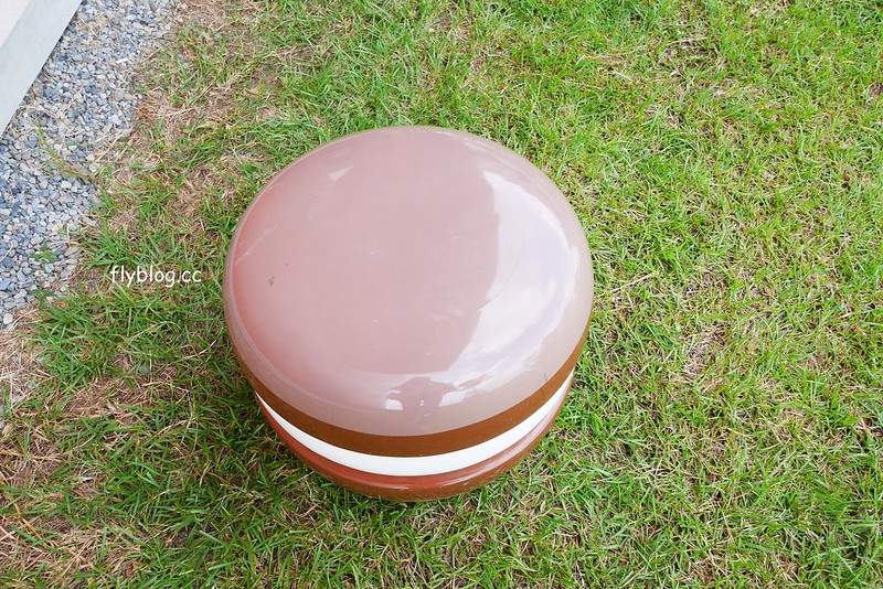 台中水晶教堂｜藍天白雲映襯下宛如浪漫的水晶教堂，台中秀泰廣場2館頂樓 @飛天璇的口袋