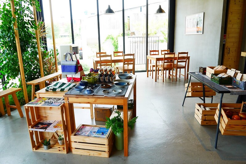 丰富食堂｜充滿無印良品風的員林湯咖哩專賣店，食材用心餐點也很美味 @飛天璇的口袋