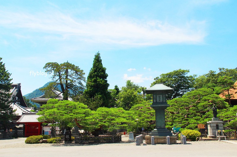 日本長野｜善光寺，長野的信仰之光，千年歷史的國寶級的旅遊景點，日本人一生一定要來一次的地方 @飛天璇的口袋