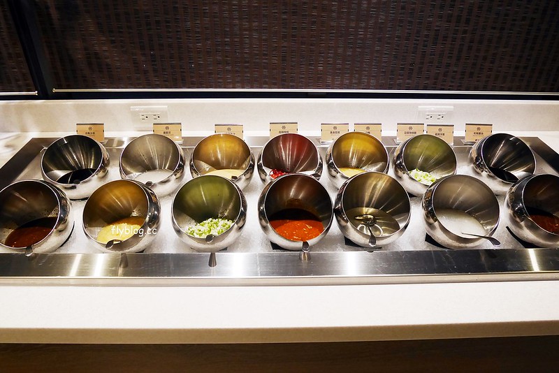 昭日堂鍋煮┃台中南屯美食：$360元火鍋套餐吃到飽！季節時蔬、每日肉品、美味熟食、Meiji冰淇淋，開幕期間打卡再送元蹄 @飛天璇的口袋