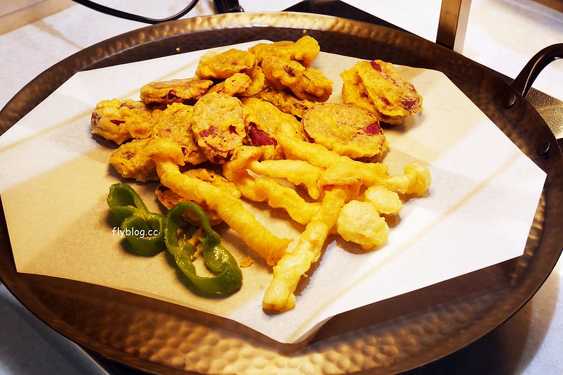 昭日堂鍋煮┃台中南屯美食：$360元火鍋套餐吃到飽！季節時蔬、每日肉品、美味熟食、Meiji冰淇淋，開幕期間打卡再送元蹄 @飛天璇的口袋