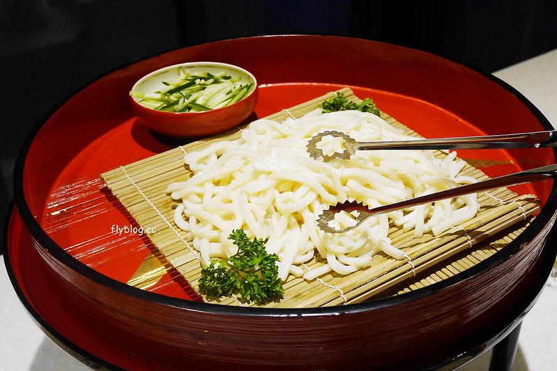 昭日堂鍋煮┃台中南屯美食：$360元火鍋套餐吃到飽！季節時蔬、每日肉品、美味熟食、Meiji冰淇淋，開幕期間打卡再送元蹄 @飛天璇的口袋