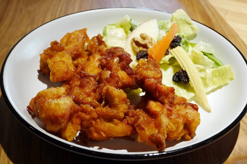 丰富食堂｜充滿無印良品風的員林湯咖哩專賣店，食材用心餐點也很美味 @飛天璇的口袋